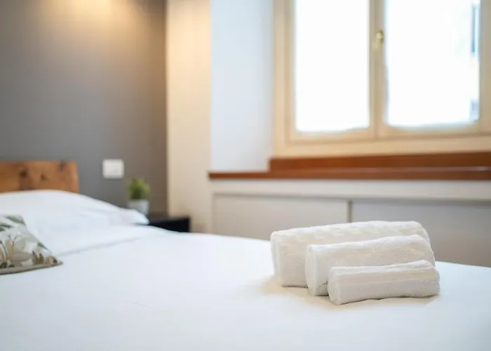 Stylish With Balcony - Brera Apartamento