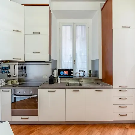 Stylish With Balcony - Brera