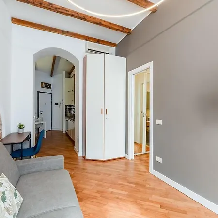 아파트 Stylish With Balcony - Brera