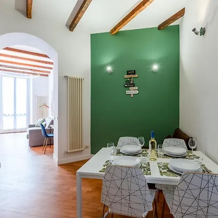 Stylish With Balcony - Brera 아파트 밀라노